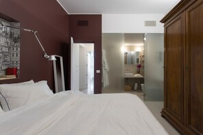 3 bedrooms, iron/ironing board, WiFi