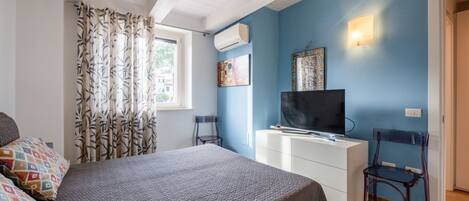 2 slaapkamers, een strijkplank/strijkijzer, wifi, beddengoed