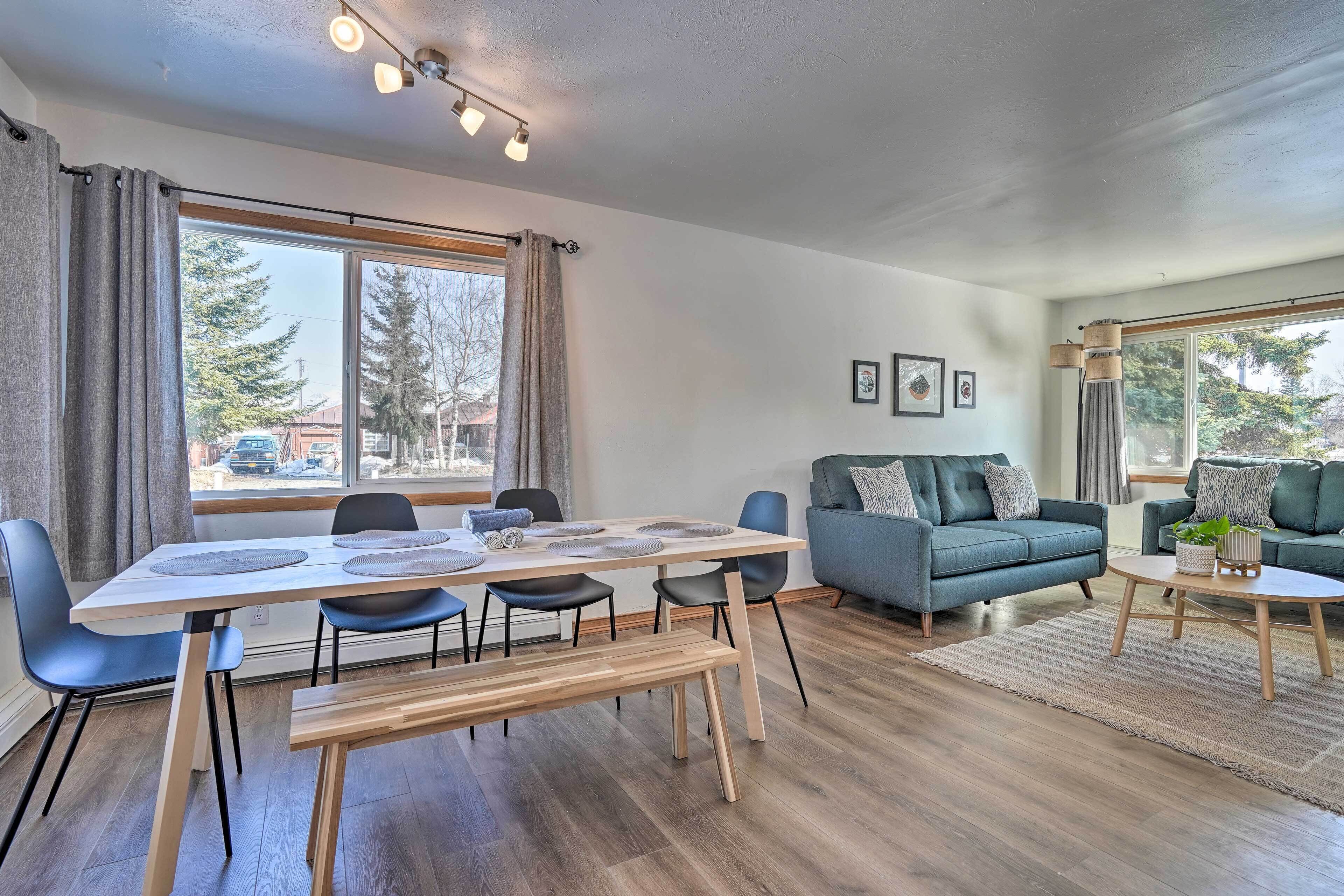 Relaxing Anchorage Home ~ 1 Mi to Downtown!