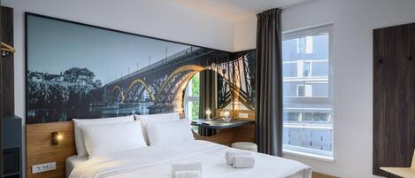 Schreibtisch, kostenloses WLAN, BettwÀsche