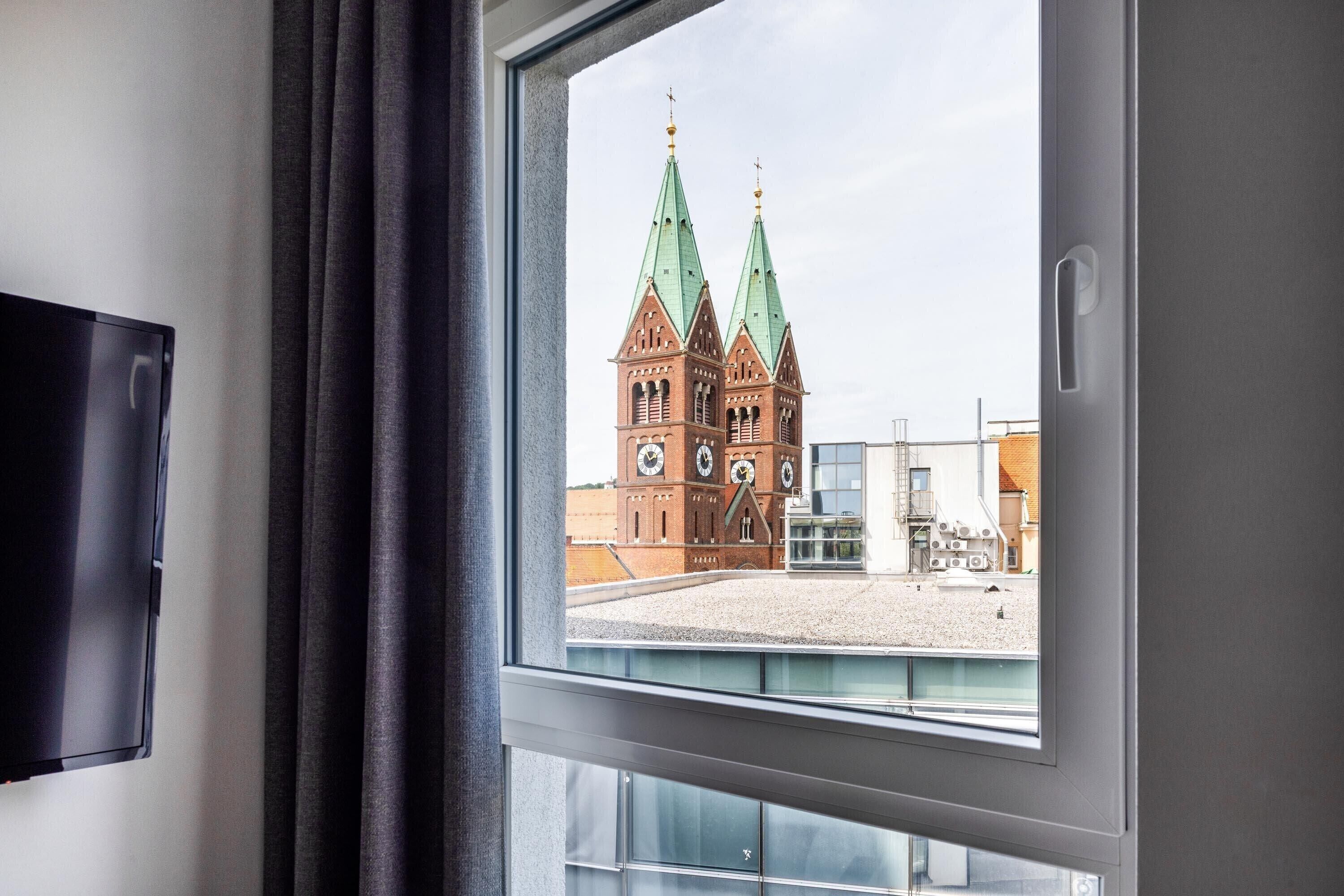 Habitación doble estándar, vista a la ciudad | Interior