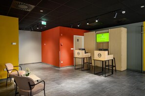 Lobby - B&B Hotel Maribor (Maribor)