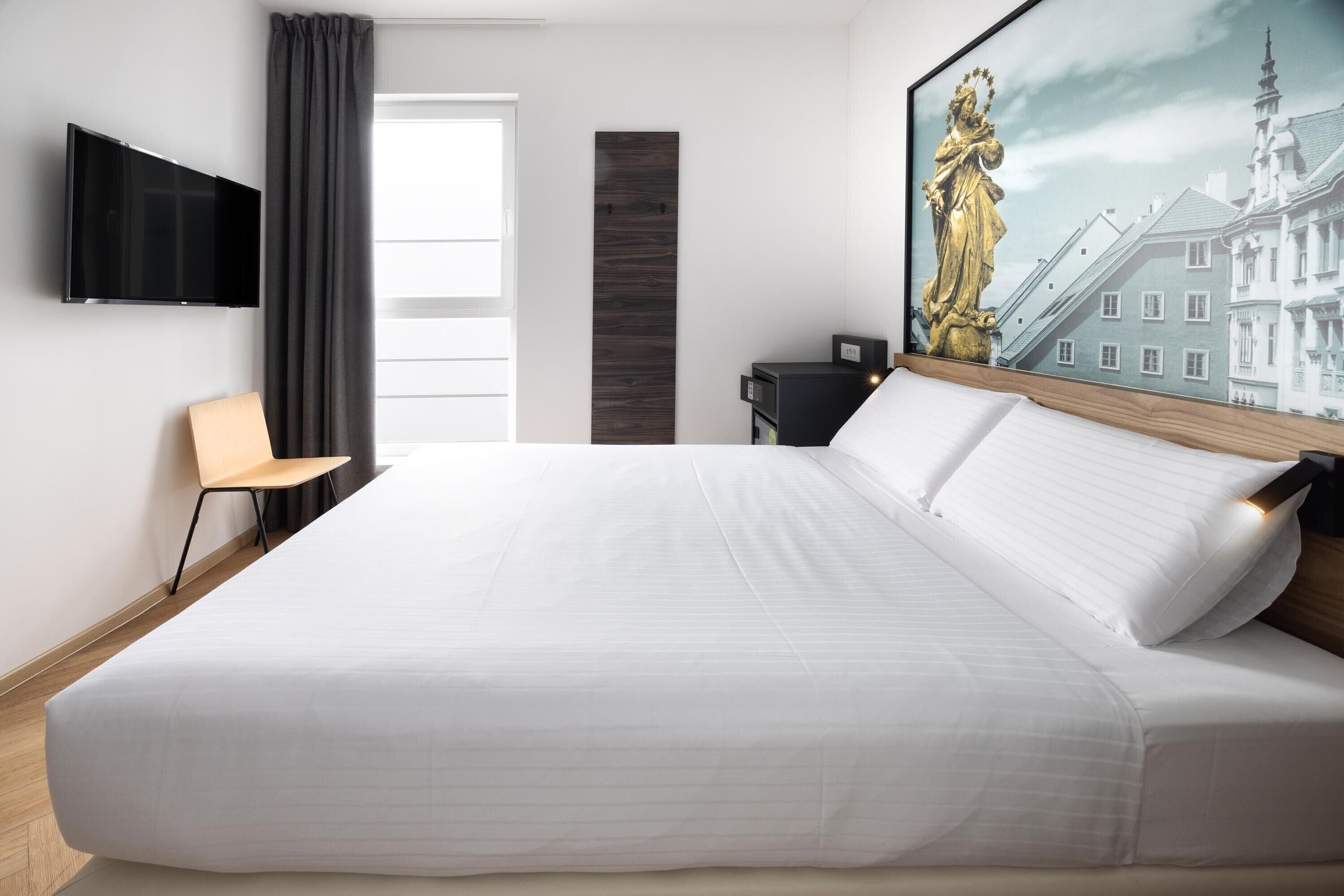 Habitación doble estándar | Escritorio, wifi gratis y ropa de cama 