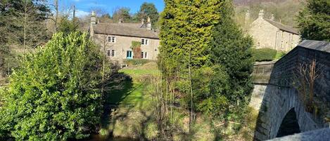 하우스, 침대(여러 개) | 외관