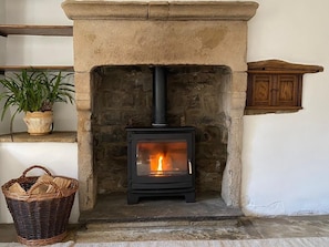House, Multiple Beds | Interior - Beautiful Peak District Cottage With Hot Tub (Hope Valley)