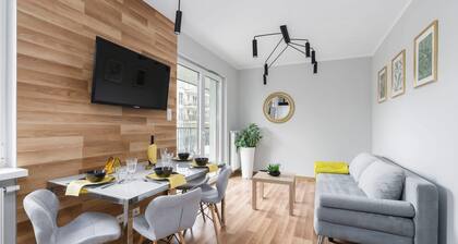 Modern Apartment | 2 Bedrooms, Parking, Close to MTP
