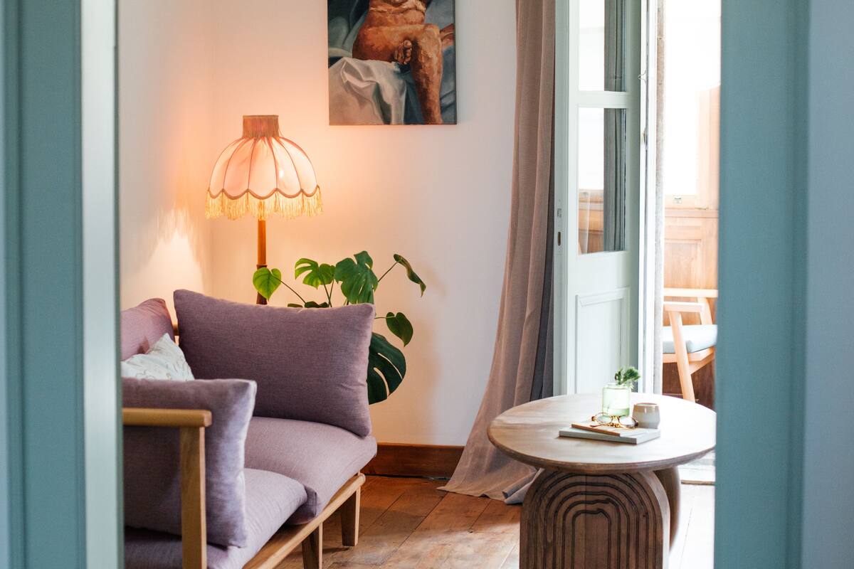 Suite | WiFi (free), individually decorated, bed sheets