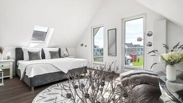 3 bedrooms, iron/ironing board, travel cot, free WiFi