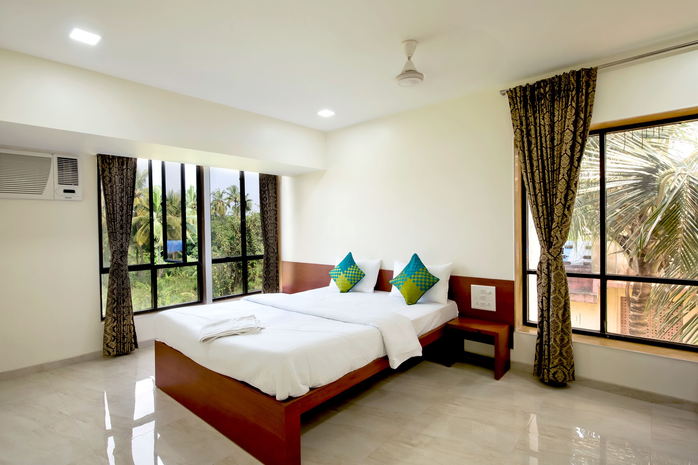 Family Room | Free WiFi