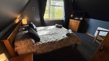 Casa de campo | 4 dormitorios, decoración individual, mobiliario individual