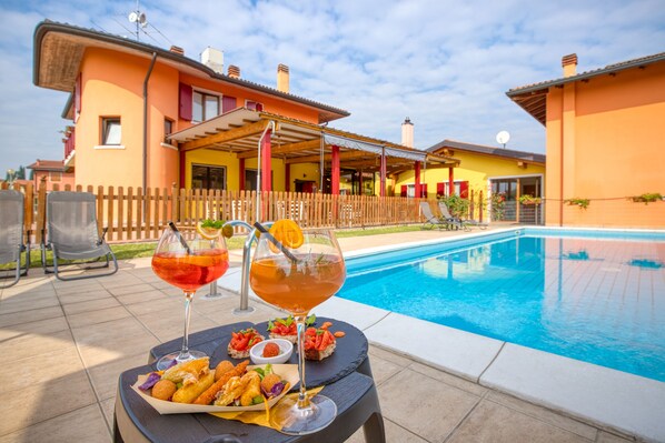 Outdoor pool - HOTEL VILLA CAMPO ROSSO (Lazise)