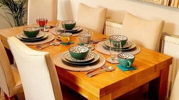 ํ์ฐ์ค, ์นจ๋(์ฌ๋ฌ ๊ฐ) | ์ ์ฉ ์ฃผ๋ฐฉ | ๋์ฅ๊ณ , ์ ์๋ ์ธ์ง, ์ค๋ธ, ์ฟกํ