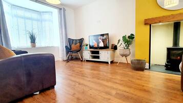 ํ์ฐ์ค, ์นจ๋(์ฌ๋ฌ ๊ฐ) | ๋ด๋ถ