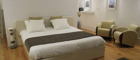 1 makuuhuone, silitysrauta/-lauta, vauvan matkasänky, ilmainen Wi-Fi