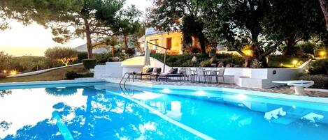 Piscina a l'aire lliure