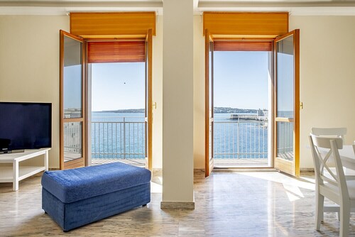 Ortigia Seafront Apartment by Wonderful Italy