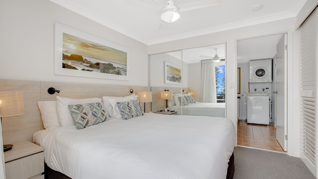 Calypso Plaza Resort Unit 429 Beachfront Resort Style Complex In The Heart Of Coolangatta - Coolangatta