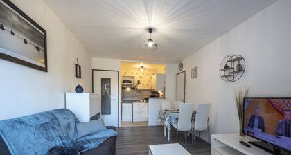 Becs Beach 500m away - Apartment for 4