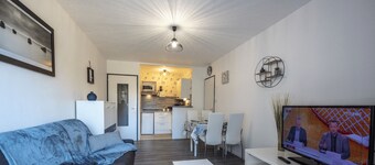 Becs Beach 500m away - Apartment for 4