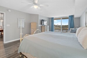 4 bedrooms, desk, iron/ironing board, free WiFi