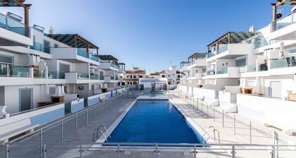 Apartment in condominium with pool 700m from the beach by AlgarveManta (7T3)