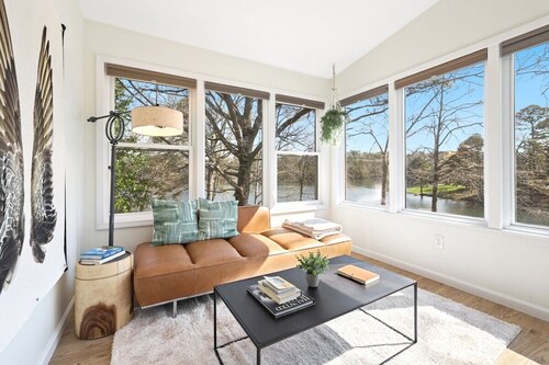 Lakeside Nest - Dock on Lake Rayburn - Sleeps 9