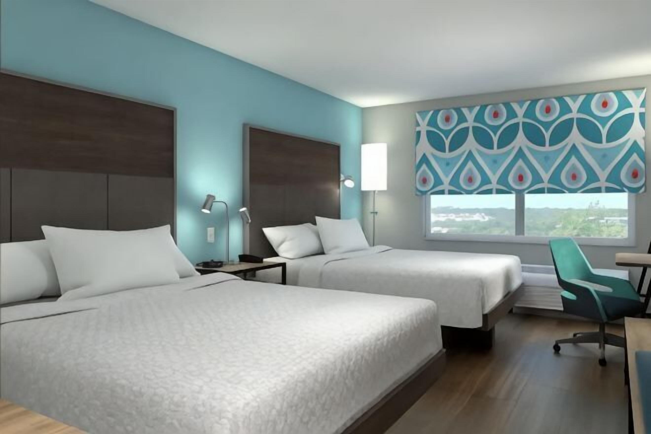 Escritorio, espacio para trabajar con laptop y wifi gratis 