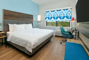 Chambre, 1 très grand lit | Bureau, espace de travail pour ordinateur portable, Wi-Fi gratuit