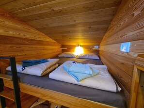 1 soverom, strykejern/-brett, wi-fi og sengetøy