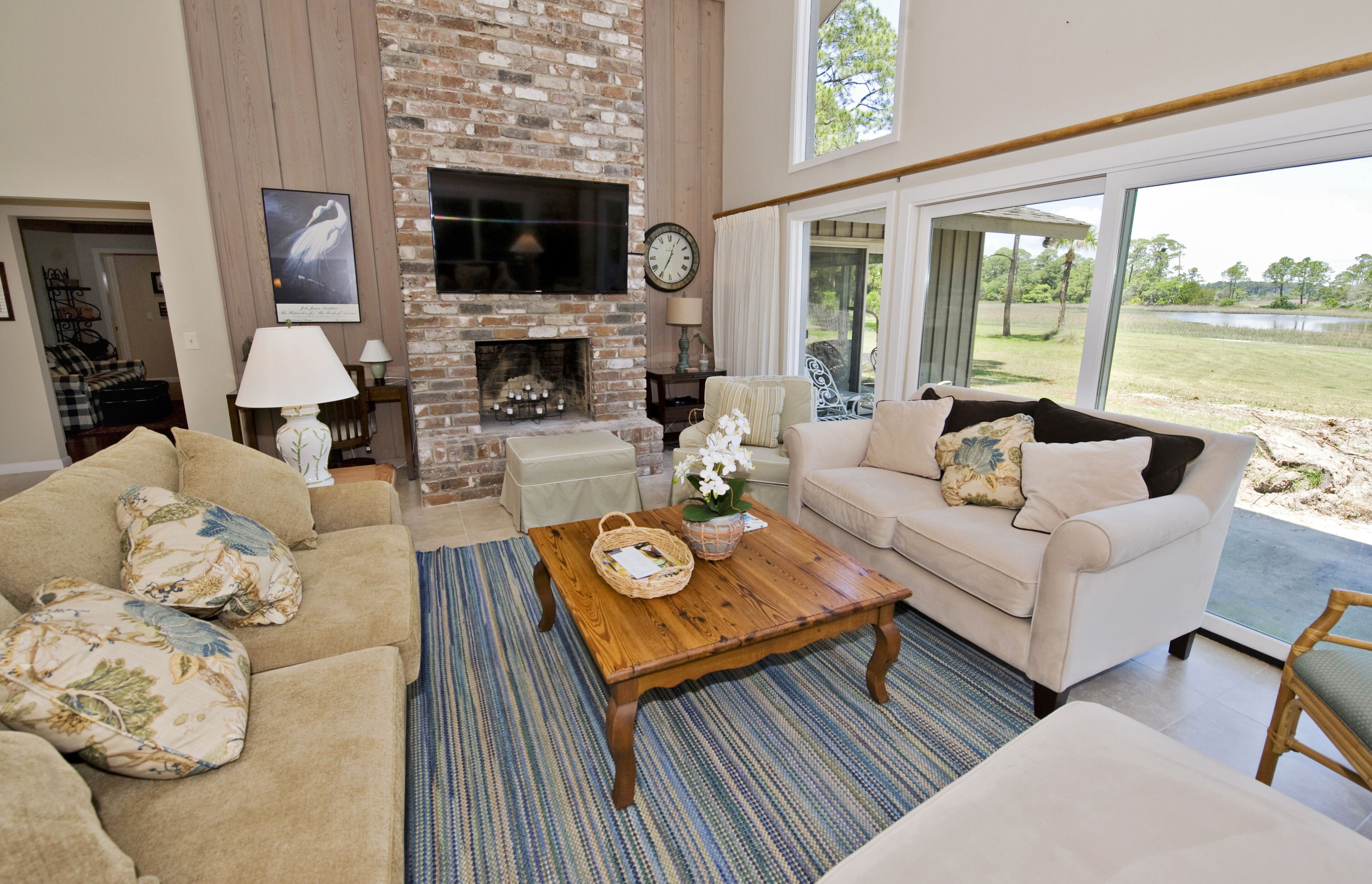 Cozy & inviting 3-Bed home w/ Private Pool, close to South Beach Marina Village