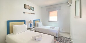 1 bedroom, iron/ironing board, travel cot, free WiFi