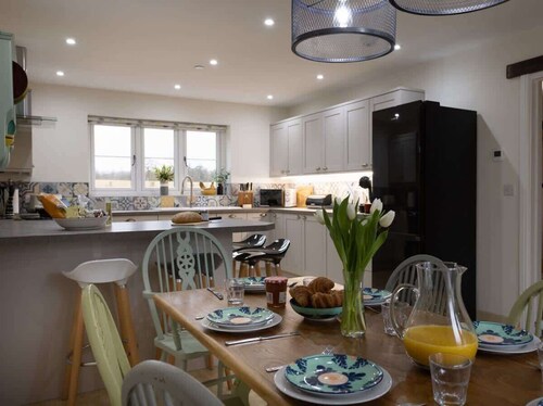 Brecon Beacons Retreat | 2 Cottages & Gardens