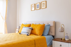 2 chambres, fer et planche à repasser, Wi-Fi, draps fournis