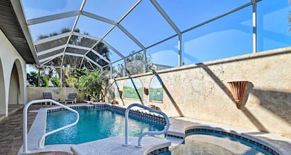 Safari by the Sea: Luxe Villa & Pool Walk to Beach