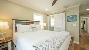 4 bedrooms, desk, iron/ironing board, free WiFi