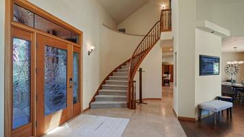 Rumah, 5 kamar tidur | Interior