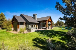 House, 5 Bedrooms | Exterior - Family-Friendly Dara Oaks Home with Private Hot Tub and BBQ on the Deck by RedAwning (Bend)