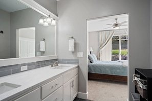 Hus, 2 soverom | 2 soverom, reiseseng for barn og wi-fi (inkludert)