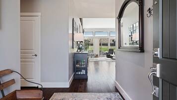 House, 2 Bedrooms | Interior