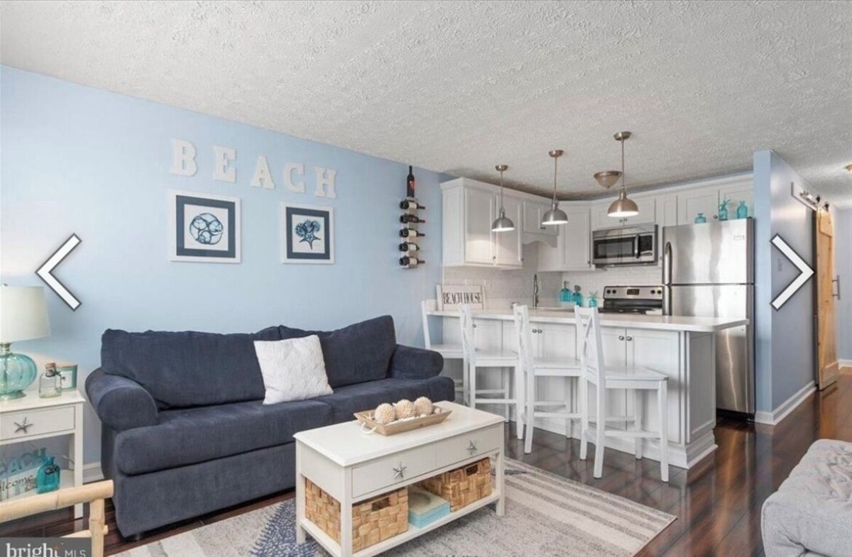 Beautiful Oceanside condo-everything needed for the perfect beach stay! North OC