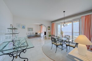 Departamento familiar, varias habitaciones, 2 baños, junto a la montaña (Casa monti belvedere) | Interior