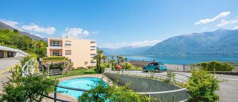 Seasonal outdoor pool