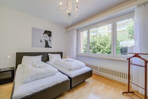 Family Apartment, Multiple Bedrooms, 2 Bathrooms, Mountainside (Casa monti belvedere)