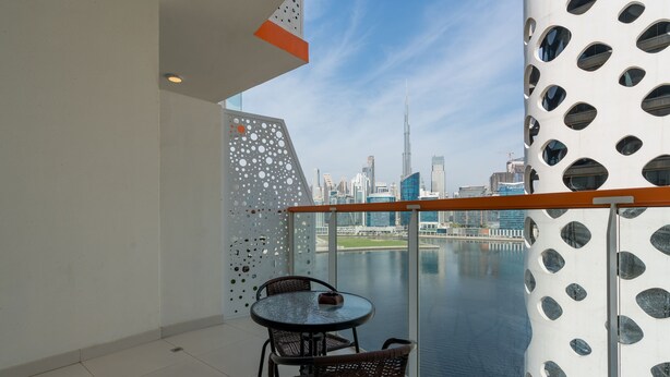 Comfort Apartment (0 Bedroom) | Terrace/patio - Brand new Studio With Balcony in Business Bay (Dubai)