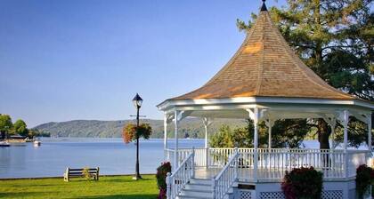 Le Loup - Rustic luxury cottage in North Hatley