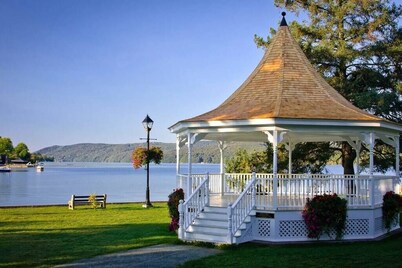 Le Loup - Rustic luxury cottage in North Hatley