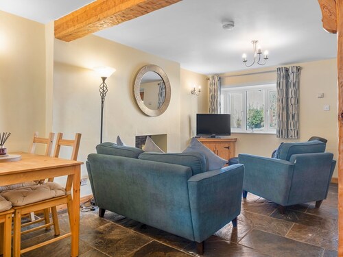 Beautiful 3 Bed Cottage in the Heart of Flookburgh - Pass the Keys