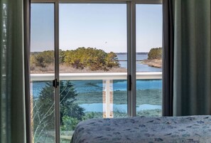 3 Schlafzimmer, Schreibtisch, Bügeleisen/Bügelbrett, WLAN