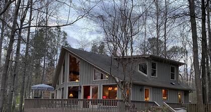 Reduced Spring rates! On Lake Oconee with Sunset Views, 2 Masters