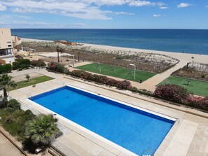 Outdoor pool - Les Argonautes pool and sea side (Le Barcarès)